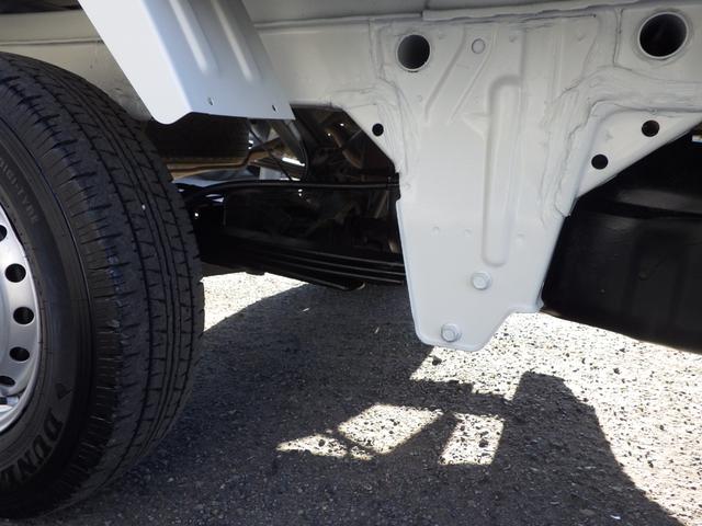 タウンエーストラック 平ボディ　ＤＸ　積載０．８ｔ　ＭＴ　ガソリン　荷台内寸２５０×１６０×３７　車両外寸４２７×１６７×１８９　車両総重量３．５ｔ未満　荷台地上高約７３　新普通免許証　４ナンバー　エンジン型式３ＳＺ　１５００ＣＣ　小型　トラック（33枚目）