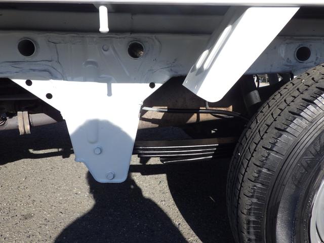 タウンエーストラック 平ボディ　ＤＸ　積載０．８ｔ　ＭＴ　ガソリン　荷台内寸２５０×１６０×３７　車両外寸４２７×１６７×１８９　車両総重量３．５ｔ未満　荷台地上高約７３　新普通免許証　４ナンバー　エンジン型式３ＳＺ　１５００ＣＣ　小型　トラック（37枚目）