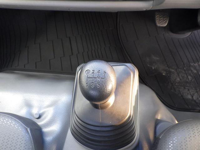 デュトロ 平ボディ　積載２ｔ　ワイド　ロング　ＭＴ　ディーゼル　荷台内寸４３４×２０７×３８　車両外寸６１９×２１９×２２３　車両総重量５．０ｔ未満　準中型免許証　１ナンバー　エンジン型式Ｎ０４Ｃ　４０００ＣＣ　保証付　小型　トラック（15枚目）