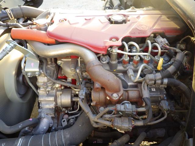 デュトロ 平ボディ　積載２ｔ　ワイド　ロング　ＭＴ　ディーゼル　荷台内寸４３４×２０７×３８　車両外寸６１９×２１９×２２３　車両総重量５．０ｔ未満　準中型免許証　１ナンバー　エンジン型式Ｎ０４Ｃ　４０００ＣＣ　保証付　小型　トラック（43枚目）