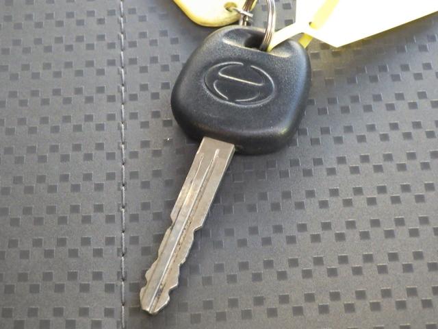 デュトロ 平ボディ　積載２ｔ　ワイド　ロング　ＭＴ　ディーゼル　荷台内寸４３４×２０７×３８　車両外寸６１９×２１９×２２３　車両総重量５．０ｔ未満　準中型免許証　１ナンバー　エンジン型式Ｎ０４Ｃ　４０００ＣＣ　保証付　小型　トラック（44枚目）