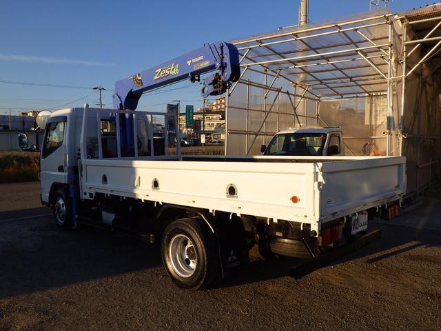 キャンター ３段クレーン　積載３ｔ　高床　ＭＴ　ディーゼル　荷台内寸３７３×１７８×３８　車両外寸５９８×１９３×２７２　車両総重量７．５ｔ未満　準中型免許証　１ナンバー　エンジン型式４Ｐ１０　３０００ＣＣ　保証付　小型　トラック（2枚目）