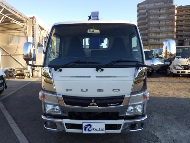 キャンター ３段クレーン　積載３ｔ　高床　ＭＴ　ディーゼル　荷台内寸３７３×１７８×３８　車両外寸５９８×１９３×２７２　車両総重量７．５ｔ未満　準中型免許証　１ナンバー　エンジン型式４Ｐ１０　３０００ＣＣ　保証付　小型　トラック（4枚目）