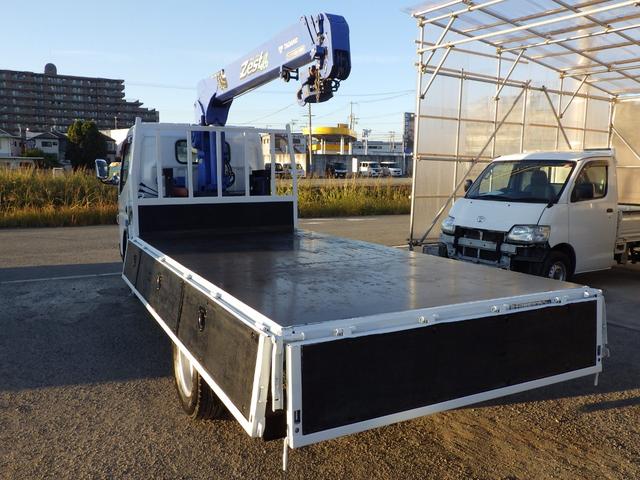 キャンター ３段クレーン　積載３ｔ　高床　ＭＴ　ディーゼル　荷台内寸３７３×１７８×３８　車両外寸５９８×１９３×２７２　車両総重量７．５ｔ未満　準中型免許証　１ナンバー　エンジン型式４Ｐ１０　３０００ＣＣ　保証付　小型　トラック（19枚目）