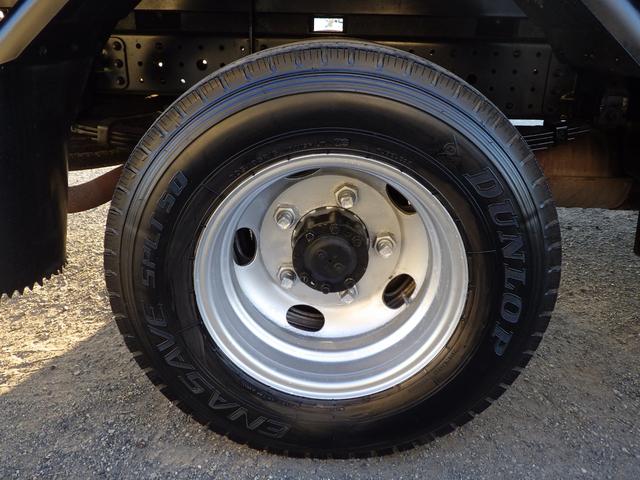 キャンター ３段クレーン　積載３ｔ　高床　ＭＴ　ディーゼル　荷台内寸３７３×１７８×３８　車両外寸５９８×１９３×２７２　車両総重量７．５ｔ未満　準中型免許証　１ナンバー　エンジン型式４Ｐ１０　３０００ＣＣ　保証付　小型　トラック（36枚目）