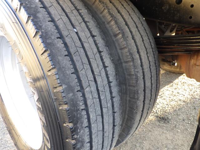 キャンター ３段クレーン　積載３ｔ　高床　ＭＴ　ディーゼル　荷台内寸３７３×１７８×３８　車両外寸５９８×１９３×２７２　車両総重量７．５ｔ未満　準中型免許証　１ナンバー　エンジン型式４Ｐ１０　３０００ＣＣ　保証付　小型　トラック（38枚目）