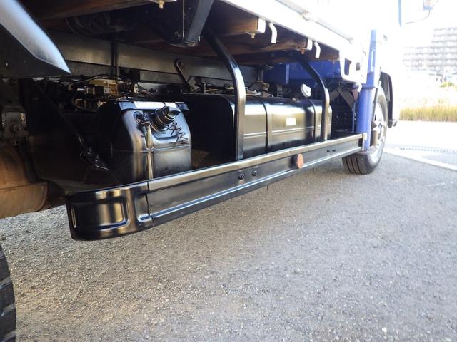 キャンター ３段クレーン　積載３ｔ　高床　ＭＴ　ディーゼル　荷台内寸３７３×１７８×３８　車両外寸５９８×１９３×２７２　車両総重量７．５ｔ未満　準中型免許証　１ナンバー　エンジン型式４Ｐ１０　３０００ＣＣ　保証付　小型　トラック（41枚目）