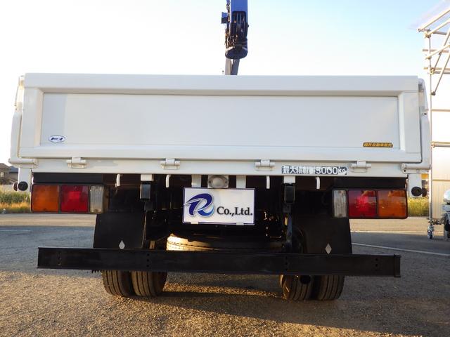 キャンター ３段クレーン　積載３ｔ　高床　ＭＴ　ディーゼル　荷台内寸３７３×１７８×３８　車両外寸５９８×１９３×２７２　車両総重量７．５ｔ未満　準中型免許証　１ナンバー　エンジン型式４Ｐ１０　３０００ＣＣ　保証付　小型　トラック（45枚目）