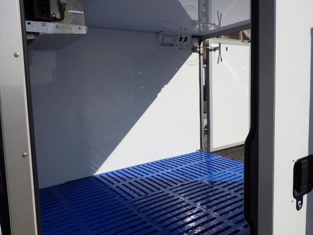 ハイゼットトラック 冷蔵冷凍車　中温　積載３５０ｋｇ　ＡＴ　ガソリン　荷室内寸１８０×１３４×１１９　車両外寸３３９×１４７×１９９　車両総重量３．５ｔ未満　新普通免許　８ナンバー　エンジン型式　ＫＦ　６６０ｃｃ　保証付　小型　トラック（31枚目）