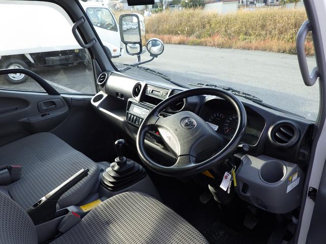 ダイナトラック 冷蔵・冷凍車　積載１．４ｔ　低床　ＭＴ　ガソリン　荷台内寸３１６×１５５×１３９　車両外寸５１０×１６９×２３３　車両総重量５．０ｔ未満　準中型免許証　８ナンバー　エンジン型式１ＴＲ　２０００ＣＣ　保証付　小型　トラック（6枚目）