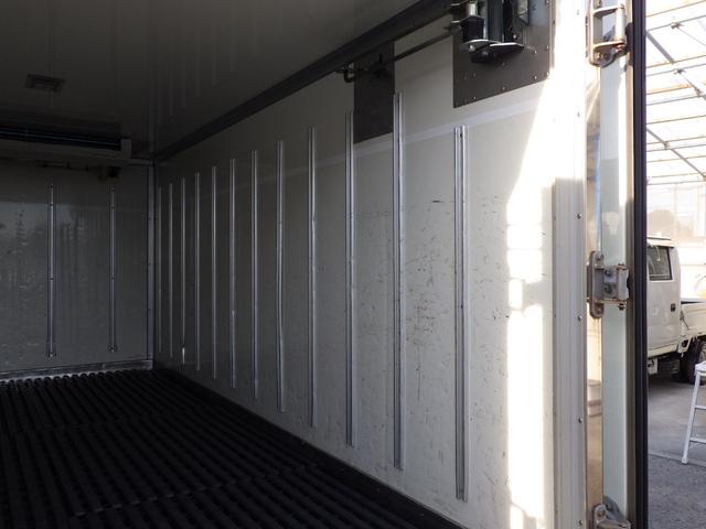 ダイナトラック 冷蔵・冷凍車　積載１．４ｔ　低床　ＭＴ　ガソリン　荷台内寸３１６×１５５×１３９　車両外寸５１０×１６９×２３３　車両総重量５．０ｔ未満　準中型免許証　８ナンバー　エンジン型式１ＴＲ　２０００ＣＣ　保証付　小型　トラック（20枚目）