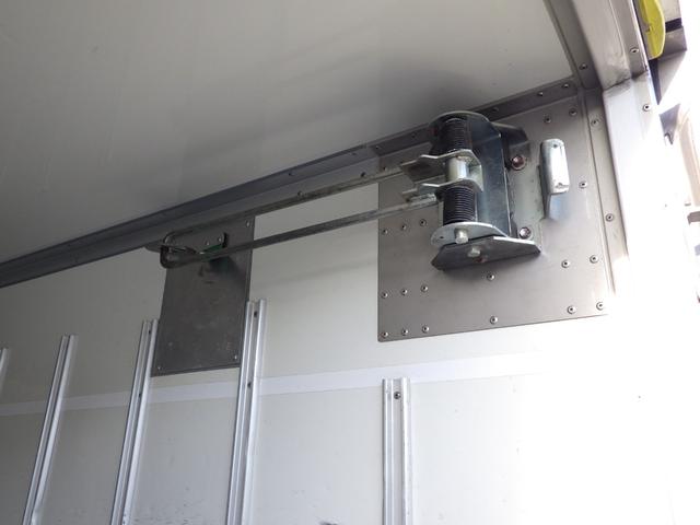 ダイナトラック 冷蔵・冷凍車　積載１．４ｔ　低床　ＭＴ　ガソリン　荷台内寸３１６×１５５×１３９　車両外寸５１０×１６９×２３３　車両総重量５．０ｔ未満　準中型免許証　８ナンバー　エンジン型式１ＴＲ　２０００ＣＣ　保証付　小型　トラック（23枚目）