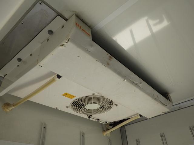 ダイナトラック 冷蔵・冷凍車　積載１．４ｔ　低床　ＭＴ　ガソリン　荷台内寸３１６×１５５×１３９　車両外寸５１０×１６９×２３３　車両総重量５．０ｔ未満　準中型免許証　８ナンバー　エンジン型式１ＴＲ　２０００ＣＣ　保証付　小型　トラック（25枚目）