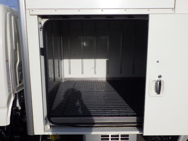 ダイナトラック 冷蔵・冷凍車　積載１．４ｔ　低床　ＭＴ　ガソリン　荷台内寸３１６×１５５×１３９　車両外寸５１０×１６９×２３３　車両総重量５．０ｔ未満　準中型免許証　８ナンバー　エンジン型式１ＴＲ　２０００ＣＣ　保証付　小型　トラック（27枚目）