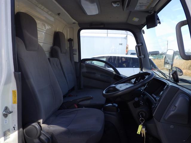 タイタントラック 平ボディ　垂直ＰＧ　積載２．３ｔ　ＡＴ　ディーゼル　荷台内寸２８０×１７７×５１　車輌外寸５１９×１９０×２４９　車両総重量７．５ｔ未満　準中型免許　１ナンバー　エンジン型式　４ＪＪ１　３０００ｃｃ　保証付　普通　トラック（7枚目）