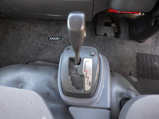 タイタントラック 平ボディ　垂直ＰＧ　積載２．３ｔ　ＡＴ　ディーゼル　荷台内寸２８０×１７７×５１　車輌外寸５１９×１９０×２４９　車両総重量７．５ｔ未満　準中型免許　１ナンバー　エンジン型式　４ＪＪ１　３０００ｃｃ　保証付　普通　トラック（14枚目）