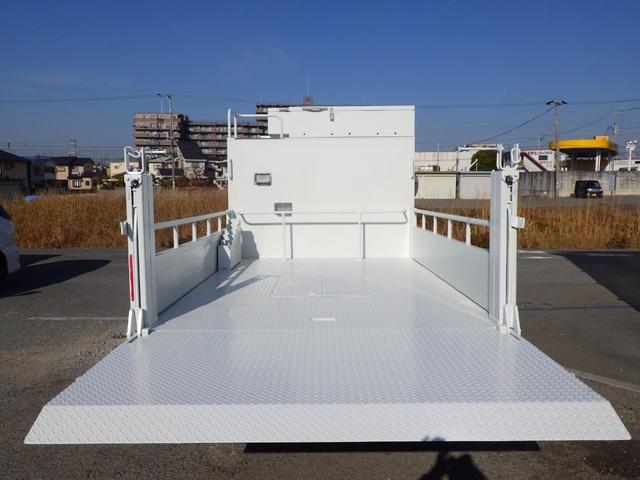 タイタントラック 平ボディ　垂直ＰＧ　積載２．３ｔ　ＡＴ　ディーゼル　荷台内寸２８０×１７７×５１　車輌外寸５１９×１９０×２４９　車両総重量７．５ｔ未満　準中型免許　１ナンバー　エンジン型式　４ＪＪ１　３０００ｃｃ　保証付　普通　トラック（20枚目）