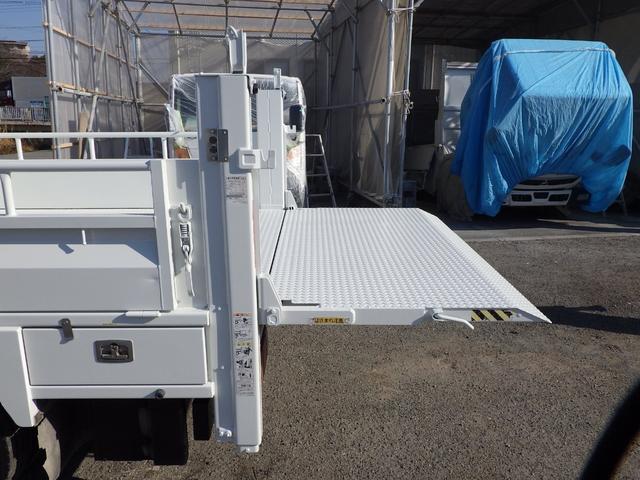 タイタントラック 平ボディ　垂直ＰＧ　積載２．３ｔ　ＡＴ　ディーゼル　荷台内寸２８０×１７７×５１　車輌外寸５１９×１９０×２４９　車両総重量７．５ｔ未満　準中型免許　１ナンバー　エンジン型式　４ＪＪ１　３０００ｃｃ　保証付　普通　トラック（31枚目）