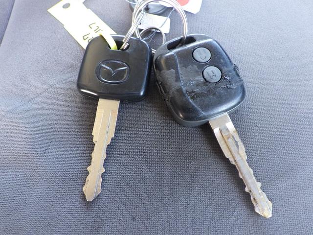 タイタントラック 平ボディ　垂直ＰＧ　積載２．３ｔ　ＡＴ　ディーゼル　荷台内寸２８０×１７７×５１　車輌外寸５１９×１９０×２４９　車両総重量７．５ｔ未満　準中型免許　１ナンバー　エンジン型式　４ＪＪ１　３０００ｃｃ　保証付　普通　トラック（54枚目）