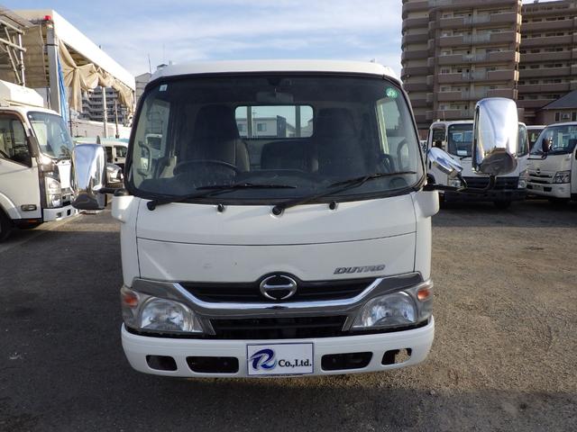 デュトロ 平　積載２ｔ　標準　ロング　全低床　ＡＴ　ディーゼル　荷台内寸４３６×１８０×３８　車両外寸６０２×１９０×２１９　車両総重量５．０ｔ未満　準中型免許証　１ナンバー　エンジン型式Ｎ０４Ｃ　４０００ＣＣ　保証付　小型　トラック（4枚目）