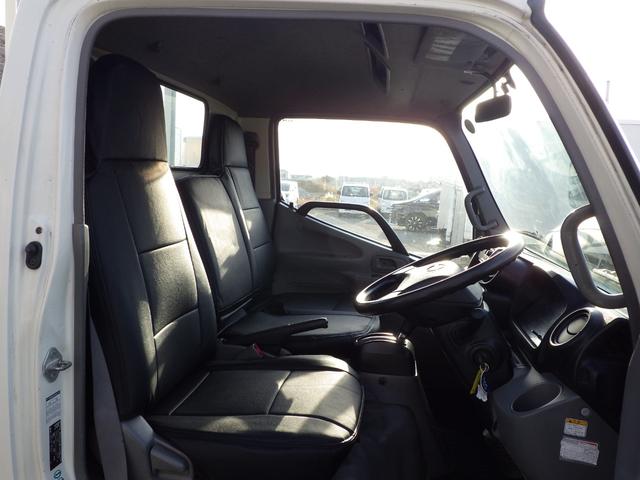 デュトロ 平　積載２ｔ　標準　ロング　全低床　ＡＴ　ディーゼル　荷台内寸４３６×１８０×３８　車両外寸６０２×１９０×２１９　車両総重量５．０ｔ未満　準中型免許証　１ナンバー　エンジン型式Ｎ０４Ｃ　４０００ＣＣ　保証付　小型　トラック（7枚目）