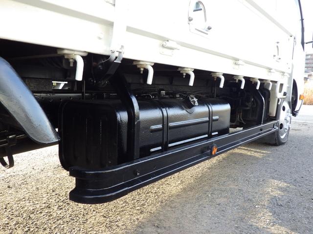 デュトロ 平　積載２ｔ　標準　ロング　全低床　ＡＴ　ディーゼル　荷台内寸４３６×１８０×３８　車両外寸６０２×１９０×２１９　車両総重量５．０ｔ未満　準中型免許証　１ナンバー　エンジン型式Ｎ０４Ｃ　４０００ＣＣ　保証付　小型　トラック（35枚目）