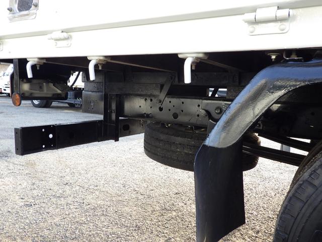 デュトロ 平　積載２ｔ　標準　ロング　全低床　ＡＴ　ディーゼル　荷台内寸４３６×１８０×３８　車両外寸６０２×１９０×２１９　車両総重量５．０ｔ未満　準中型免許証　１ナンバー　エンジン型式Ｎ０４Ｃ　４０００ＣＣ　保証付　小型　トラック（36枚目）