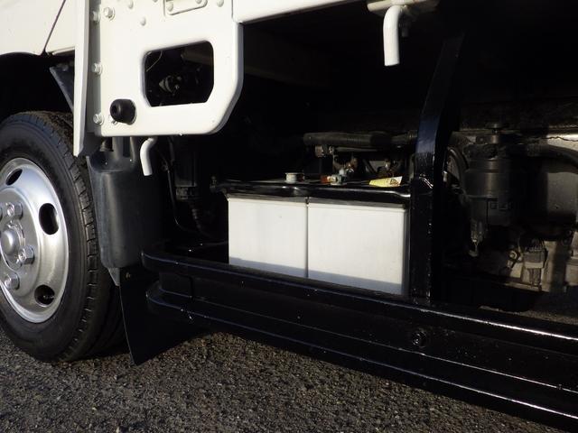 デュトロ 平　積載２ｔ　標準　ロング　全低床　ＡＴ　ディーゼル　荷台内寸４３６×１８０×３８　車両外寸６０２×１９０×２１９　車両総重量５．０ｔ未満　準中型免許証　１ナンバー　エンジン型式Ｎ０４Ｃ　４０００ＣＣ　保証付　小型　トラック（37枚目）