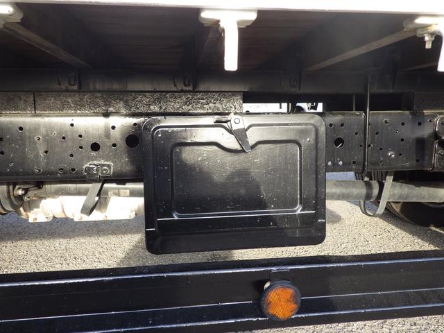 デュトロ 平　積載２ｔ　標準　ロング　全低床　ＡＴ　ディーゼル　荷台内寸４３６×１８０×３８　車両外寸６０２×１９０×２１９　車両総重量５．０ｔ未満　準中型免許証　１ナンバー　エンジン型式Ｎ０４Ｃ　４０００ＣＣ　保証付　小型　トラック（39枚目）