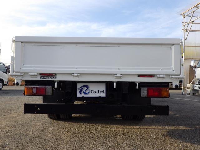 デュトロ 平　積載２ｔ　標準　ロング　全低床　ＡＴ　ディーゼル　荷台内寸４３６×１８０×３８　車両外寸６０２×１９０×２１９　車両総重量５．０ｔ未満　準中型免許証　１ナンバー　エンジン型式Ｎ０４Ｃ　４０００ＣＣ　保証付　小型　トラック（43枚目）