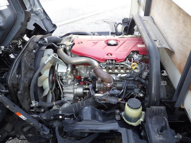 デュトロ 平　積載２ｔ　標準　ロング　全低床　ＡＴ　ディーゼル　荷台内寸４３６×１８０×３８　車両外寸６０２×１９０×２１９　車両総重量５．０ｔ未満　準中型免許証　１ナンバー　エンジン型式Ｎ０４Ｃ　４０００ＣＣ　保証付　小型　トラック（47枚目）