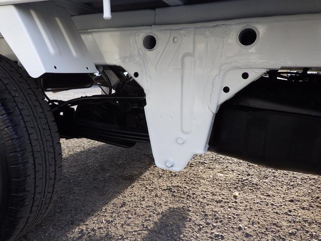 ライトエーストラック 平ボディ　Ｘエディション　積載０．８ｔ　ＡＴ　ガソリン　荷台内寸２５０×１６０×３７　車両外寸４２７×１６７×１８９　車両総重量３．５ｔ未満　荷台地上高約７２ｃｍ　新普通免許　４ナンバー　エンジン型式　３ＳＺ　１５００ｃｃ　保証付　小型　トラック（35枚目）