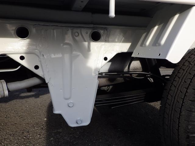 ライトエーストラック 平ボディ　Ｘエディション　積載０．８ｔ　ＡＴ　ガソリン　荷台内寸２５０×１６０×３７　車両外寸４２７×１６７×１８９　車両総重量３．５ｔ未満　荷台地上高約７２ｃｍ　新普通免許　４ナンバー　エンジン型式　３ＳＺ　１５００ｃｃ　保証付　小型　トラック（39枚目）