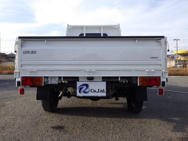 ライトエーストラック 平ボディ　Ｘエディション　積載０．８ｔ　ＡＴ　ガソリン　荷台内寸２５０×１６０×３７　車両外寸４２７×１６７×１８９　車両総重量３．５ｔ未満　荷台地上高約７２ｃｍ　新普通免許　４ナンバー　エンジン型式　３ＳＺ　１５００ｃｃ　保証付　小型　トラック（42枚目）