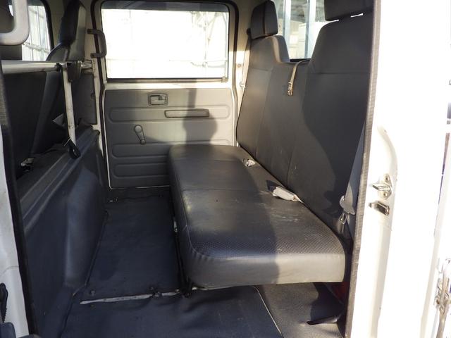 エルフトラック Ｗキャブ　積載１．５ｔ　低床　ＭＴ　ディーゼル　荷台内寸２０８×１６０×３８　車両外寸４６９×１６９×１９８　車両総重量５．０ｔ未満　準中型免許証　４ナンバー　エンジン型式４ＪＪ１　３０００ＣＣ　保証付　小型　トラック（12枚目）