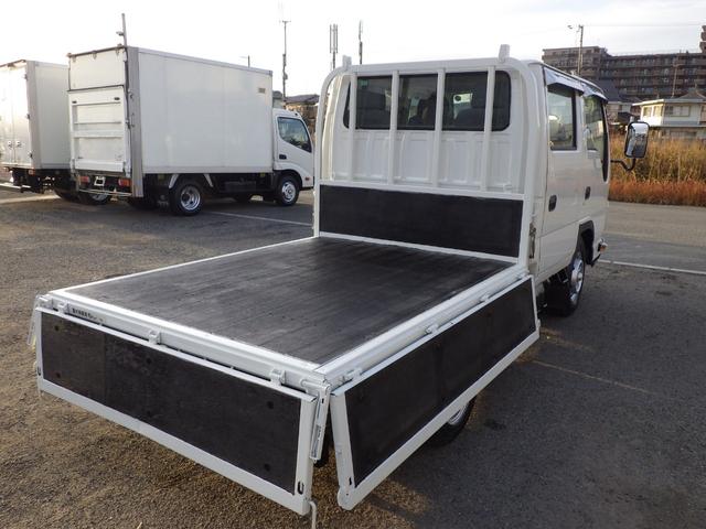 エルフトラック Ｗキャブ　積載１．５ｔ　低床　ＭＴ　ディーゼル　荷台内寸２０８×１６０×３８　車両外寸４６９×１６９×１９８　車両総重量５．０ｔ未満　準中型免許証　４ナンバー　エンジン型式４ＪＪ１　３０００ＣＣ　保証付　小型　トラック（26枚目）