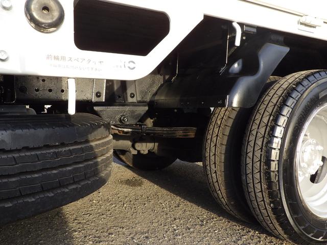 エルフトラック Ｗキャブ　積載１．５ｔ　低床　ＭＴ　ディーゼル　荷台内寸２０８×１６０×３８　車両外寸４６９×１６９×１９８　車両総重量５．０ｔ未満　準中型免許証　４ナンバー　エンジン型式４ＪＪ１　３０００ＣＣ　保証付　小型　トラック（39枚目）