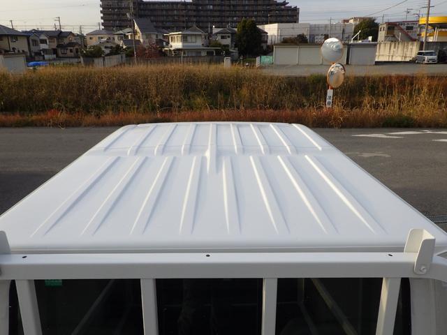 エルフトラック Ｗキャブ　積載１．５ｔ　低床　ＭＴ　ディーゼル　荷台内寸２０８×１６０×３８　車両外寸４６９×１６９×１９８　車両総重量５．０ｔ未満　準中型免許証　４ナンバー　エンジン型式４ＪＪ１　３０００ＣＣ　保証付　小型　トラック（48枚目）