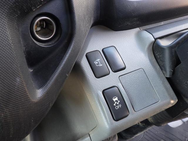 トヨエース ３段クレーン　ラジコン付き　積載２ｔ　高床　ＭＴ　ディーゼル　荷台内寸３７２×１８９×３７　車両外寸６１８×１９９×２６４　車両総重量７．５ｔ未満　準中型免許証　１ナンバー　エンジン型式Ｎ０４Ｃ　４０００ＣＣ　保証付　小型　トラック（13枚目）