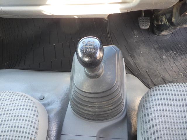 トヨエース ３段クレーン　ラジコン付き　積載２ｔ　高床　ＭＴ　ディーゼル　荷台内寸３７２×１８９×３７　車両外寸６１８×１９９×２６４　車両総重量７．５ｔ未満　準中型免許証　１ナンバー　エンジン型式Ｎ０４Ｃ　４０００ＣＣ　保証付　小型　トラック（14枚目）