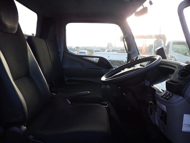 キャンター 4段クレーン 積載3t 標準 ロング MT ラジコン 荷台内寸369×178×38 車両外寸598×193×258 車両総重量7.5t未満 準中型免許 1ナンバー エンジン型式4P10 3000cc 小型 トラック ラジコン フックイン 吊り荷重2.6t(7枚目)