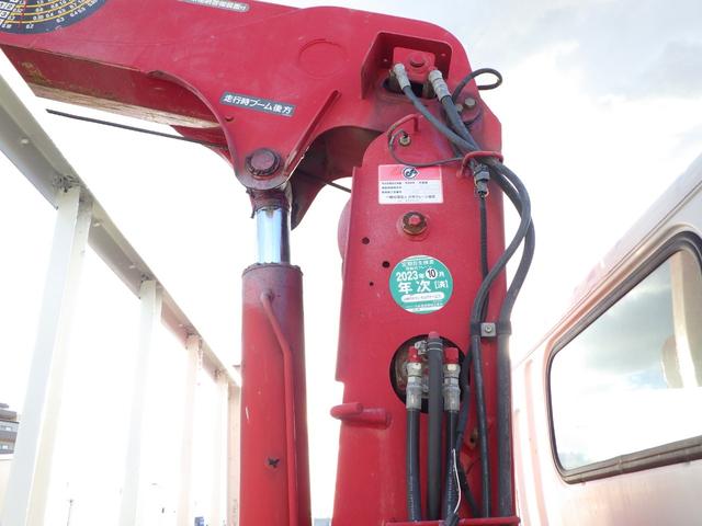 キャンター 4段クレーン 積載3t 標準 ロング MT ラジコン 荷台内寸369×178×38 車両外寸598×193×258 車両総重量7.5t未満 準中型免許 1ナンバー エンジン型式4P10 3000cc 小型 トラック ラジコン フックイン 吊り荷重2.6t(28枚目)