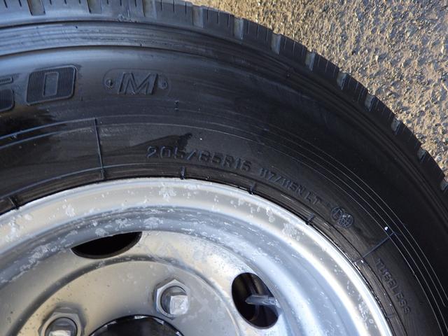 キャンター 4段クレーン 積載3t 標準 ロング MT ラジコン 荷台内寸369×178×38 車両外寸598×193×258 車両総重量7.5t未満 準中型免許 1ナンバー エンジン型式4P10 3000cc 小型 トラック ラジコン フックイン 吊り荷重2.6t(34枚目)