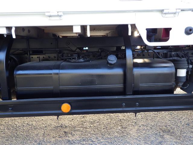 キャンター 4段クレーン 積載3t 標準 ロング MT ラジコン 荷台内寸369×178×38 車両外寸598×193×258 車両総重量7.5t未満 準中型免許 1ナンバー エンジン型式4P10 3000cc 小型 トラック ラジコン フックイン 吊り荷重2.6t(37枚目)