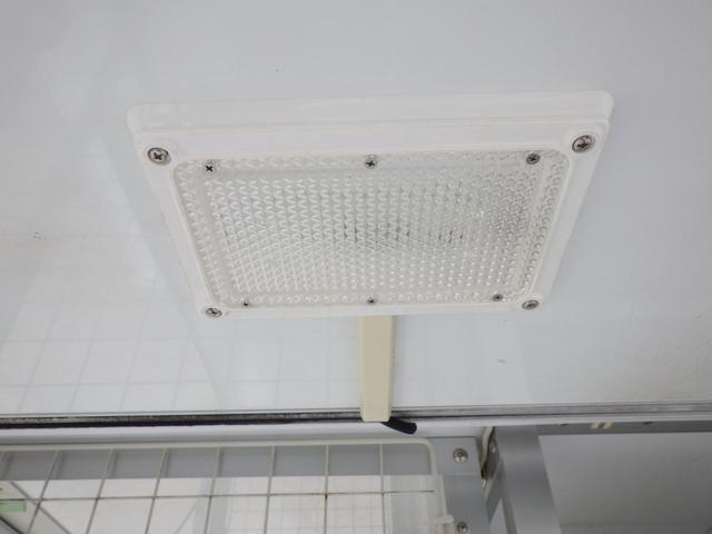 キャリイトラック 移動販売車　中温　８ナンバー　ＡＴ　積載３５０ｋｇ　三菱製冷蔵庫　設定温度－５℃〜２４℃　荷台内室１８０×１３７×１２０　車両外寸３３９×１４７×１２０　車両総重量３．５ｔ未満　新普通免許　８ナンバー　エンジン型式：Ｒ０６Ａ　６６０ｃｃ　小型　トラック（35枚目）