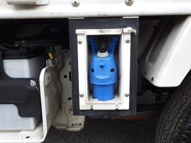 キャリイトラック 移動販売車　中温　８ナンバー　ＡＴ　積載３５０ｋｇ　三菱製冷蔵庫　設定温度－５℃〜２４℃　荷台内室１８０×１３７×１２０　車両外寸３３９×１４７×１２０　車両総重量３．５ｔ未満　新普通免許　８ナンバー　エンジン型式：Ｒ０６Ａ　６６０ｃｃ　小型　トラック（52枚目）