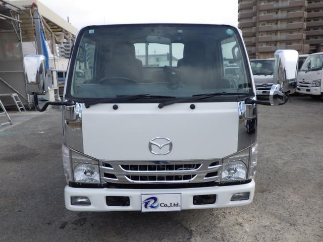 タイタントラック 平　垂直ＰＧ　積載１．３５ｔ　低床　ＭＴ　ディーゼル　荷台内寸３０４×１６０×３８　車両外寸４６８×１６９×１９５　車両総重量５．０ｔ未満　準中型免許　４ナンバー　エンジン型式　４ＪＪ１　３０００ｃｃ　保証付　小型　トラック（4枚目）