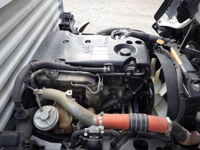 タイタントラック 平　垂直ＰＧ　積載１．３５ｔ　低床　ＭＴ　ディーゼル　荷台内寸３０４×１６０×３８　車両外寸４６８×１６９×１９５　車両総重量５．０ｔ未満　準中型免許　４ナンバー　エンジン型式　４ＪＪ１　３０００ｃｃ　保証付　小型　トラック（48枚目）