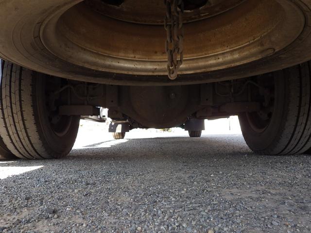 ダイナトラック 平　垂直ＰＧ　積載２ｔ　標準　ロング　全低床　ＭＴ　軽油　荷台内寸４３０×１７５×６６　車両外寸５９８×１８８×２２２　車両総重量７．５ｔ未満　昇降能力６００キロ　ロング　準中型免許　１ナンバー　エンジン型式　Ｎ０４Ｃ　４０００ｃｃ　保証付　小型　トラック（44枚目）