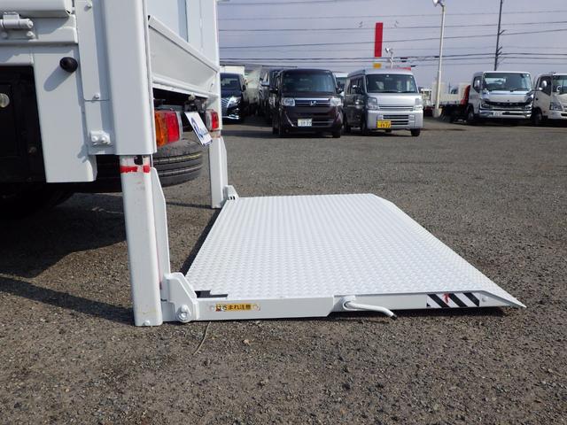 アトラストラック 平・垂直PG・積載2t・全低床・AT・ディーゼル 荷台内寸304×156×63 車両外寸469×169×199 車両総重量5t未満 新明和製PG 昇降能力600kg 準中型免許 4ナンバー エンジン型式 ZD30 3000cc 普通 トラック(37枚目)